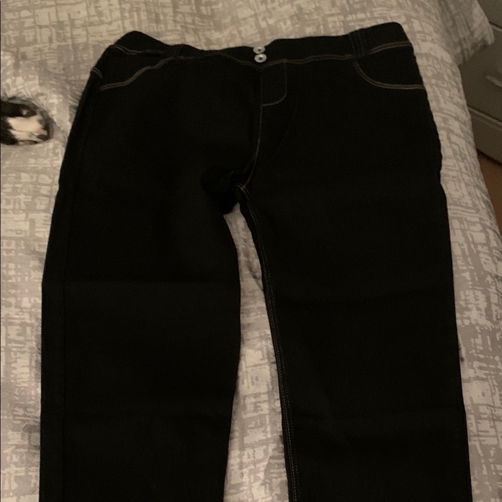 Butt activating black jeggings